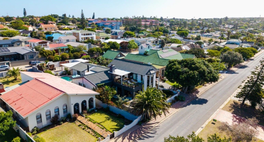 4 Bedroom Property for Sale in Linkside Western Cape